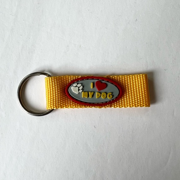 Vintage I Love My‎ Dog Keychain Yellow 2.5” - Picture 1 of 4